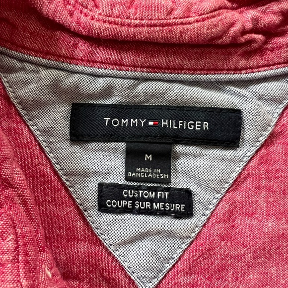 Tommy Hilfiger Red Casual Button Down Shirt - Picture 2 of 8